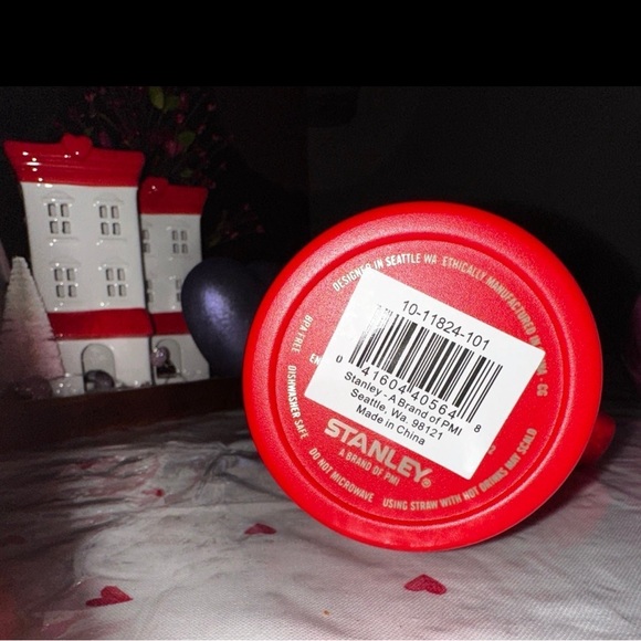 Stanley Target limited edition valentines red cup. - Picture 2 of 5